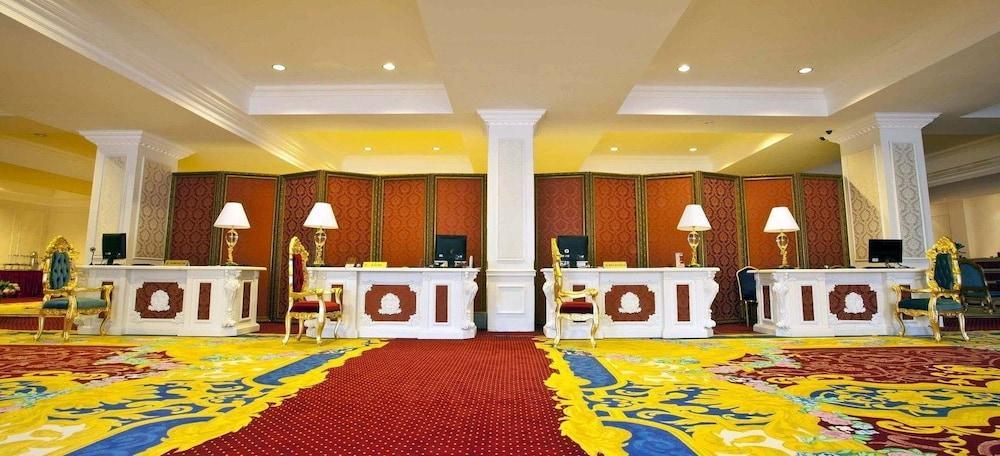 Royal Congress Hotel Kiev Buitenkant foto