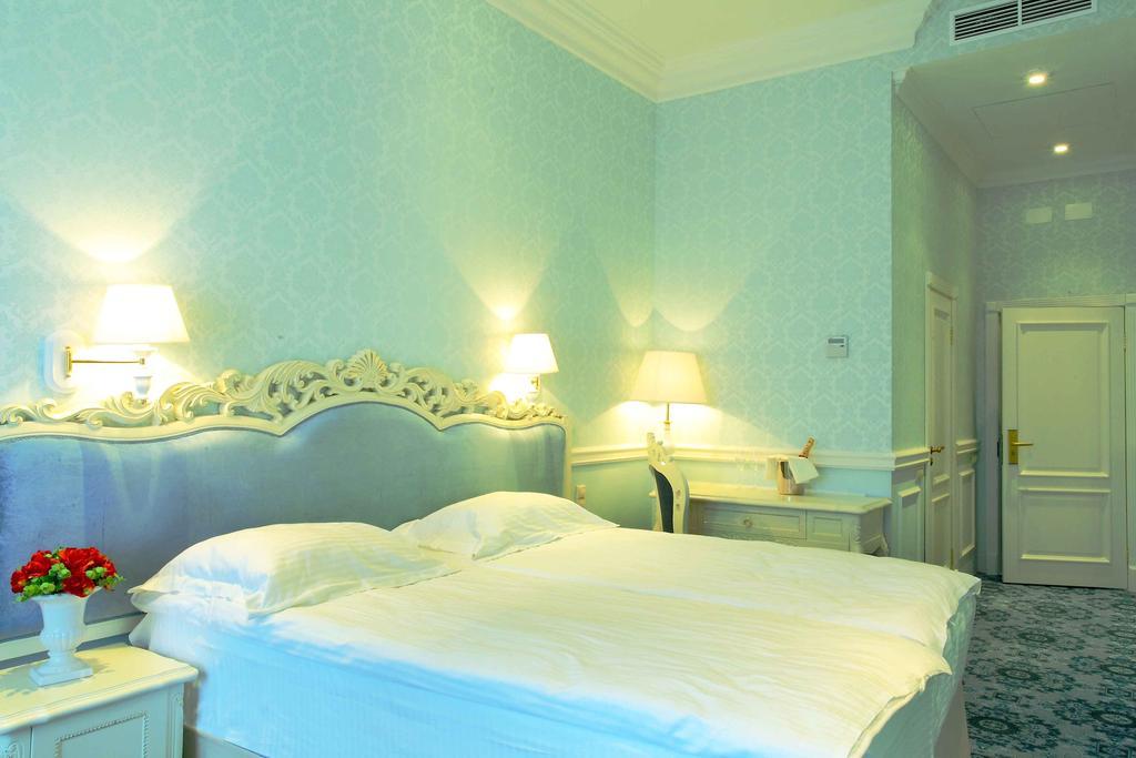 Royal Congress Hotel Kiev Kamer foto